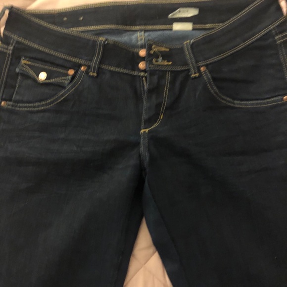 New! SQIN Low Waist Slim Leg Dark Denim H&M Jeans - Picture 2 of 4